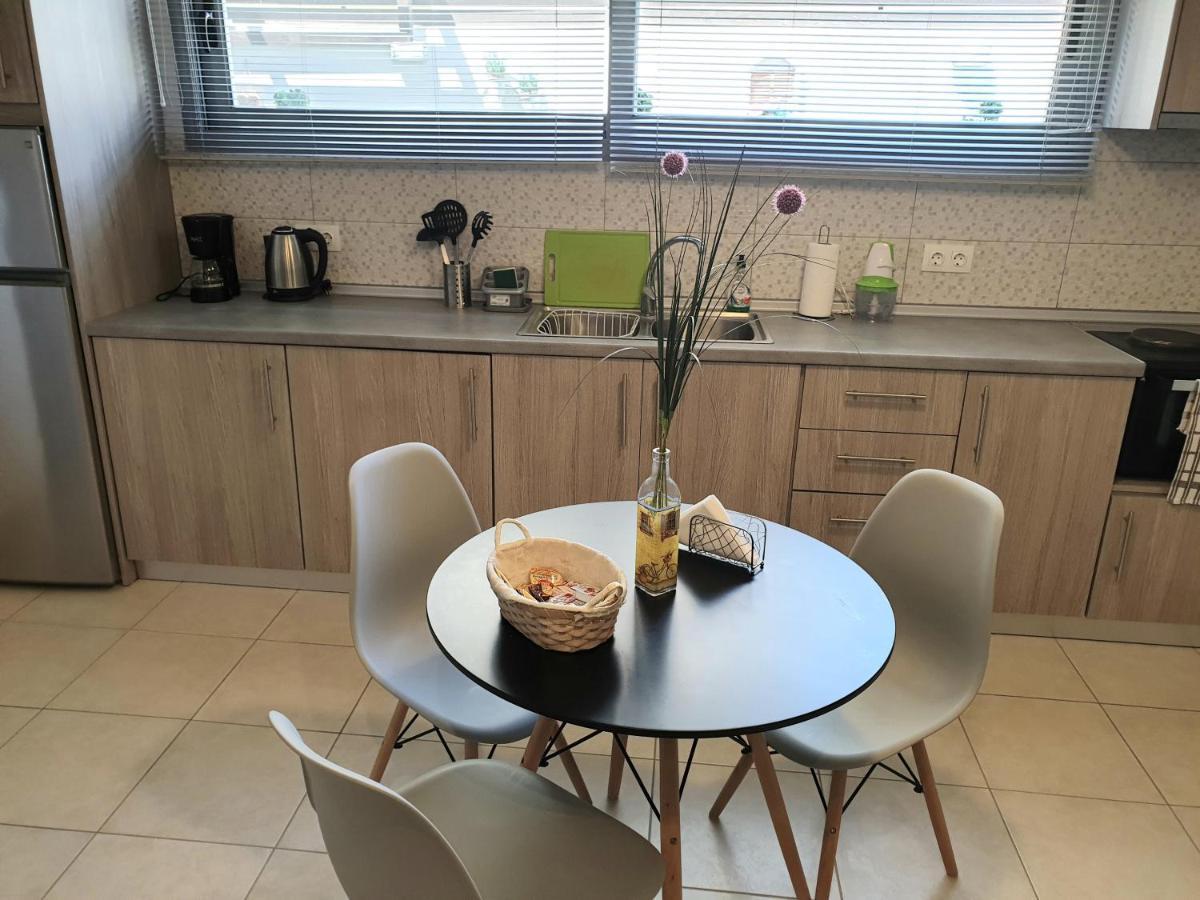 Green - Comfy Center Rodos Asgourou 외부 사진